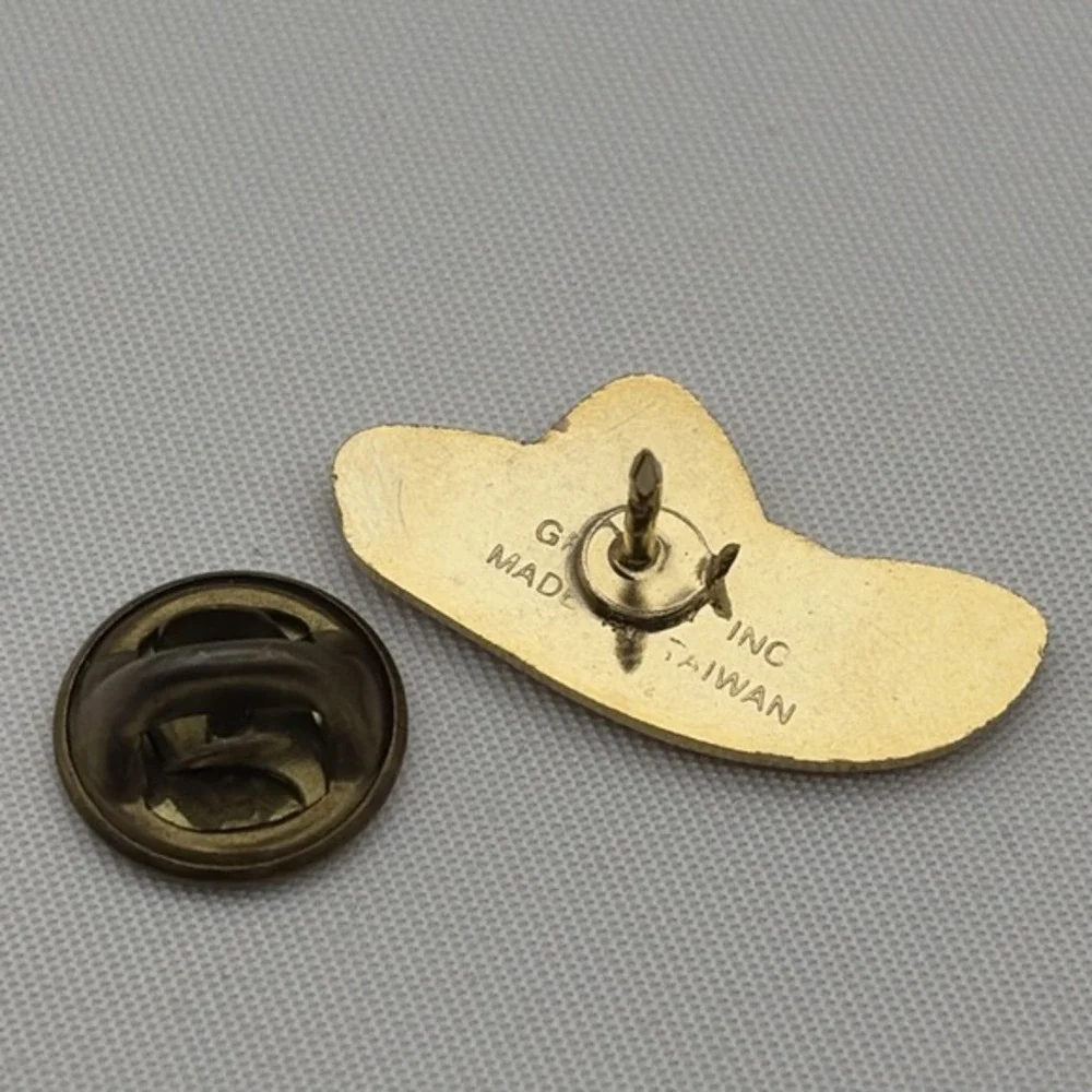 McDonald's Chicken‎ McNuggets Fiesta! Sombrero Employee Lapel Hat Pin